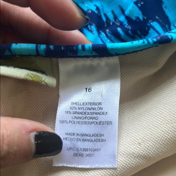 Islander Blue Fitted Tank Top with V-Neckline - Picture 9 of 9